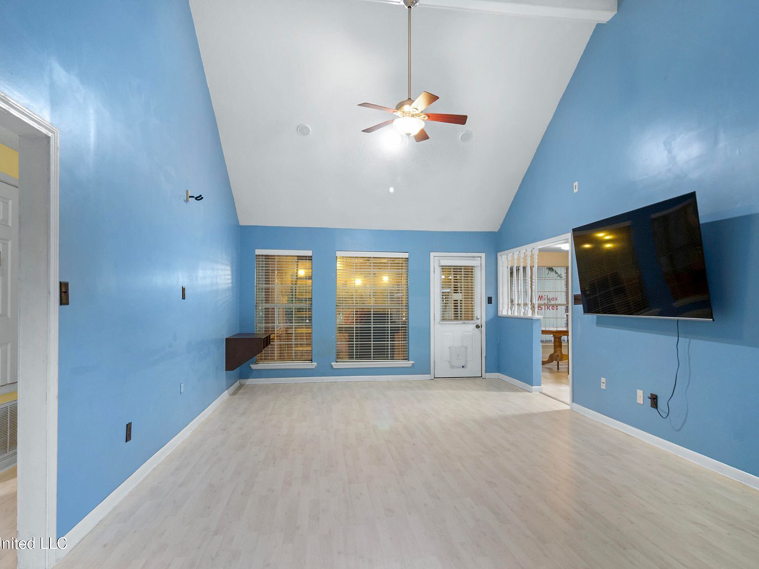 7020 Red Bud Ln Ocean Springs, MS 39564  | Single Family