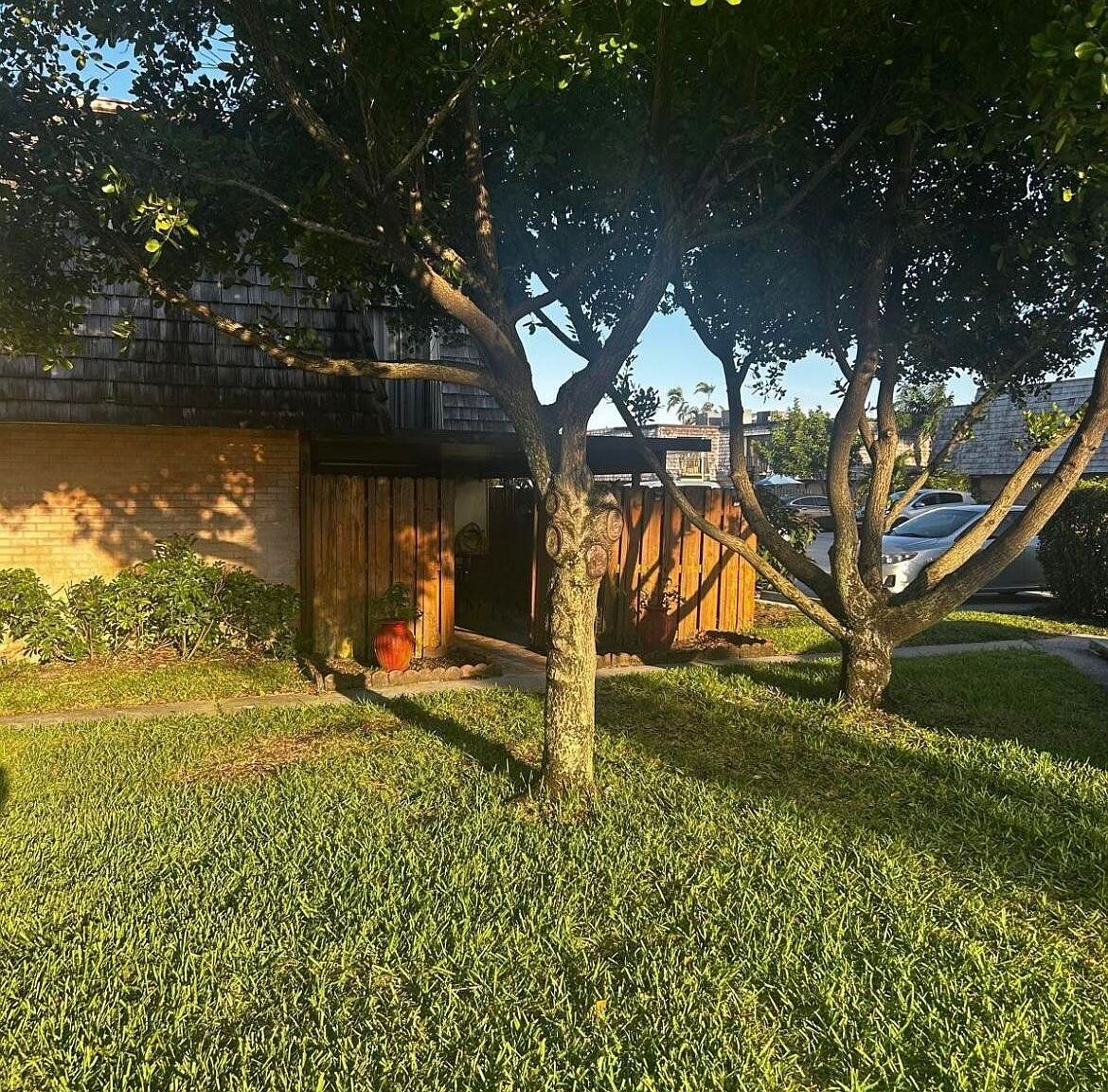 341 Lake Arbor Dr Palm Springs, FL 33461 | New build