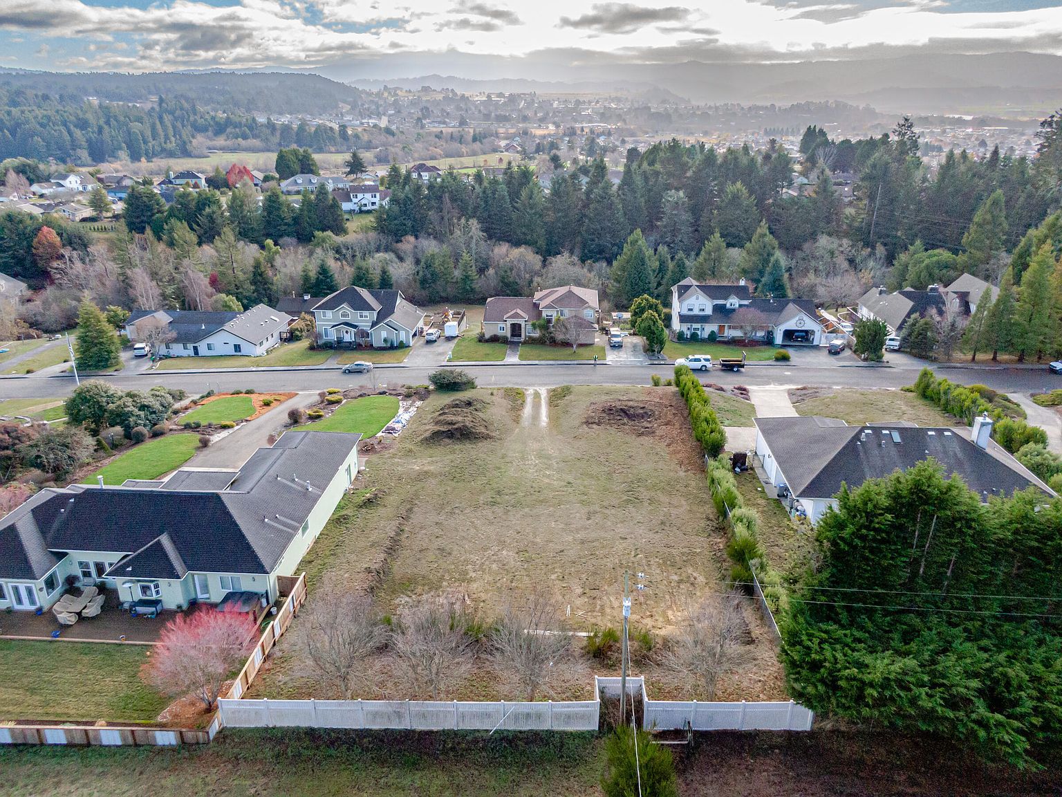 1195 Elizabeth Barcus Way Fortuna, CA 95540  | Land/Lot