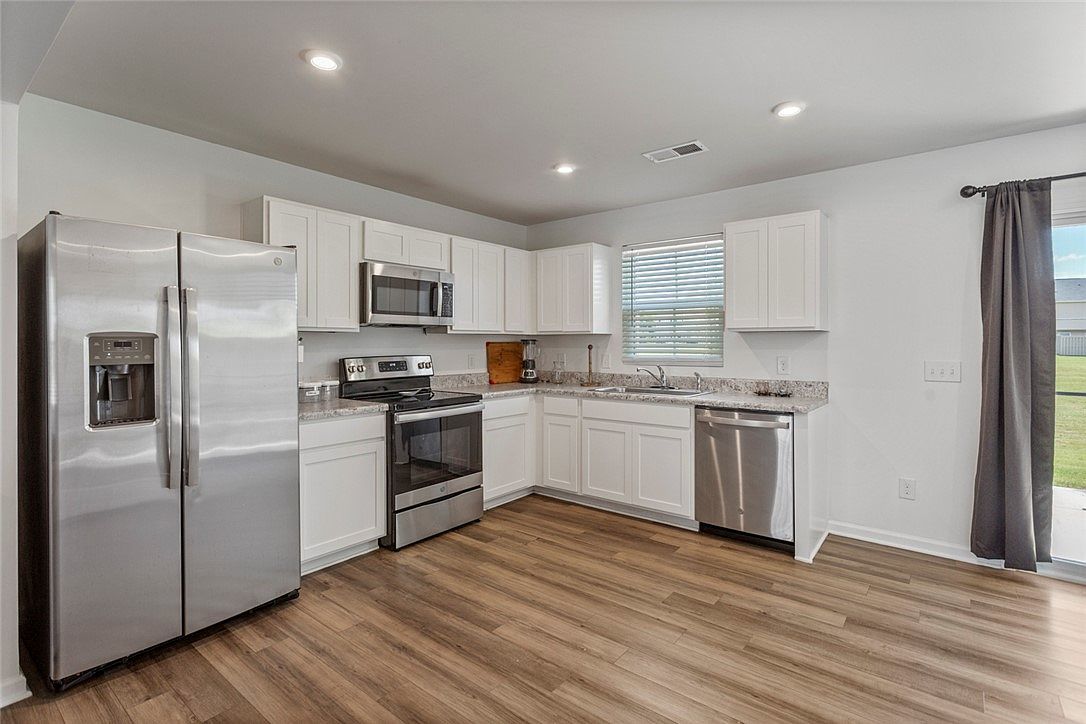 137 Nicklaus Dr Anderson, SC 29621 | Single Family