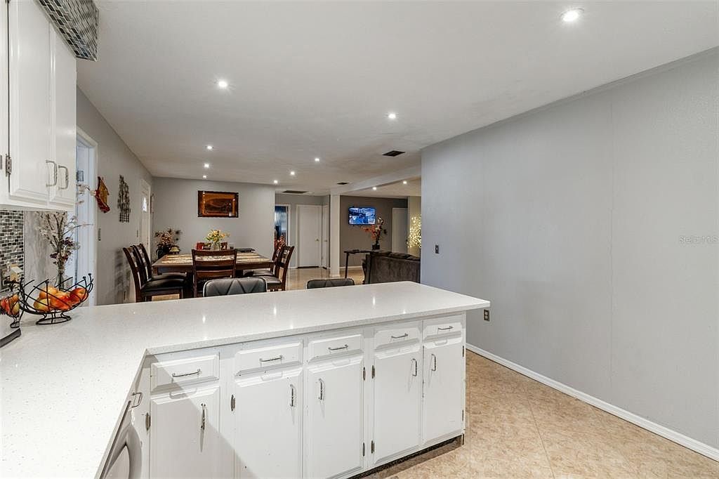 2013 Marilyn Ave Winter Haven, FL 33881 | Single Family