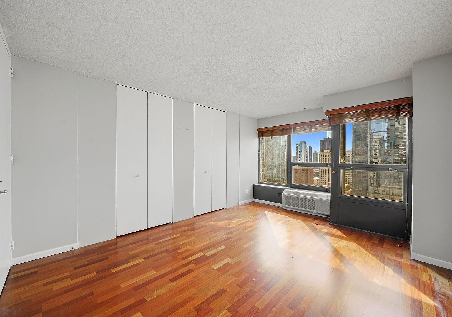 30 E Huron St APT 1904 Chicago, IL 60611  | Condominium