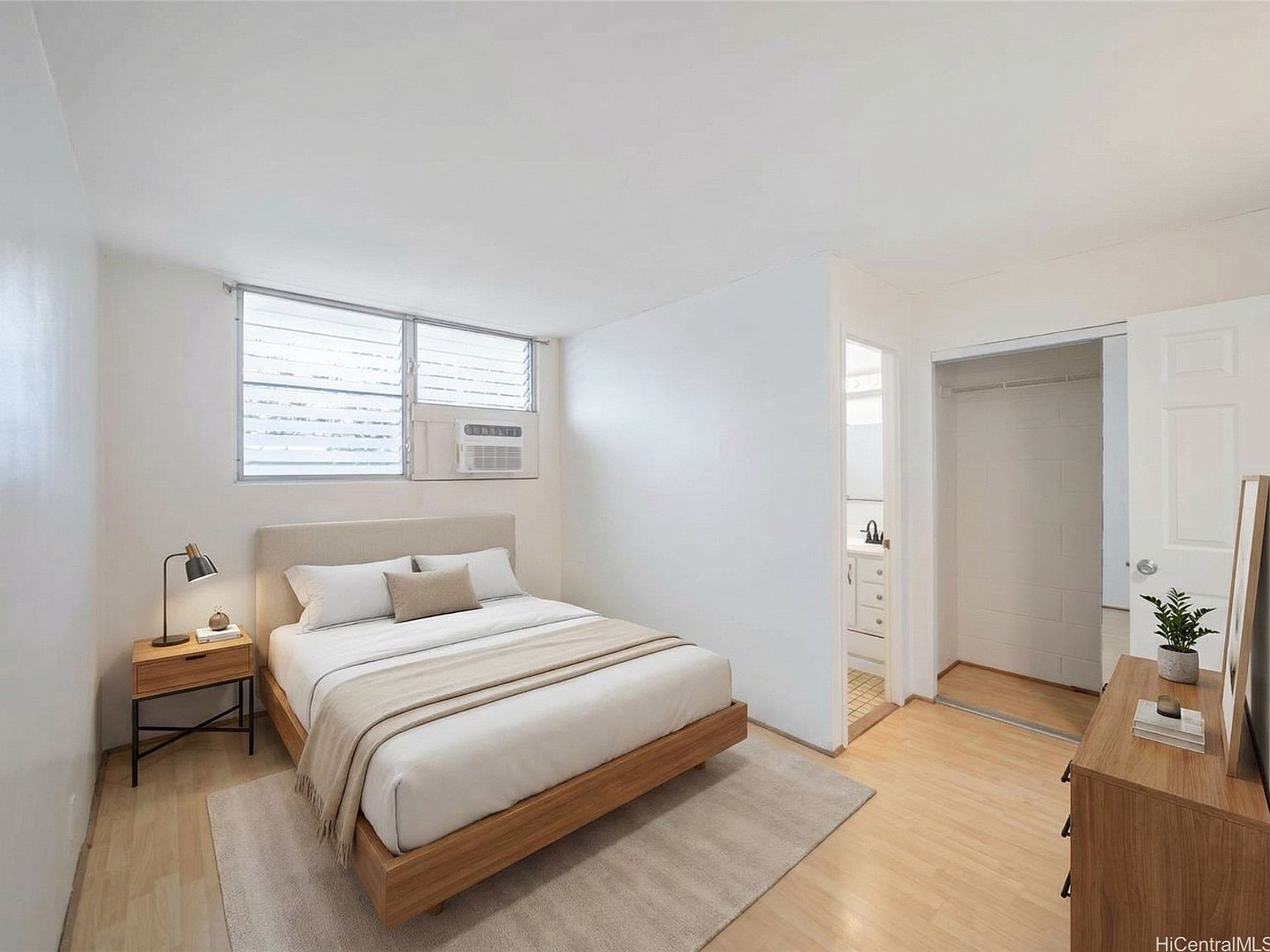 1036 Green St APT 304 Honolulu, HI 96822  | Condominium