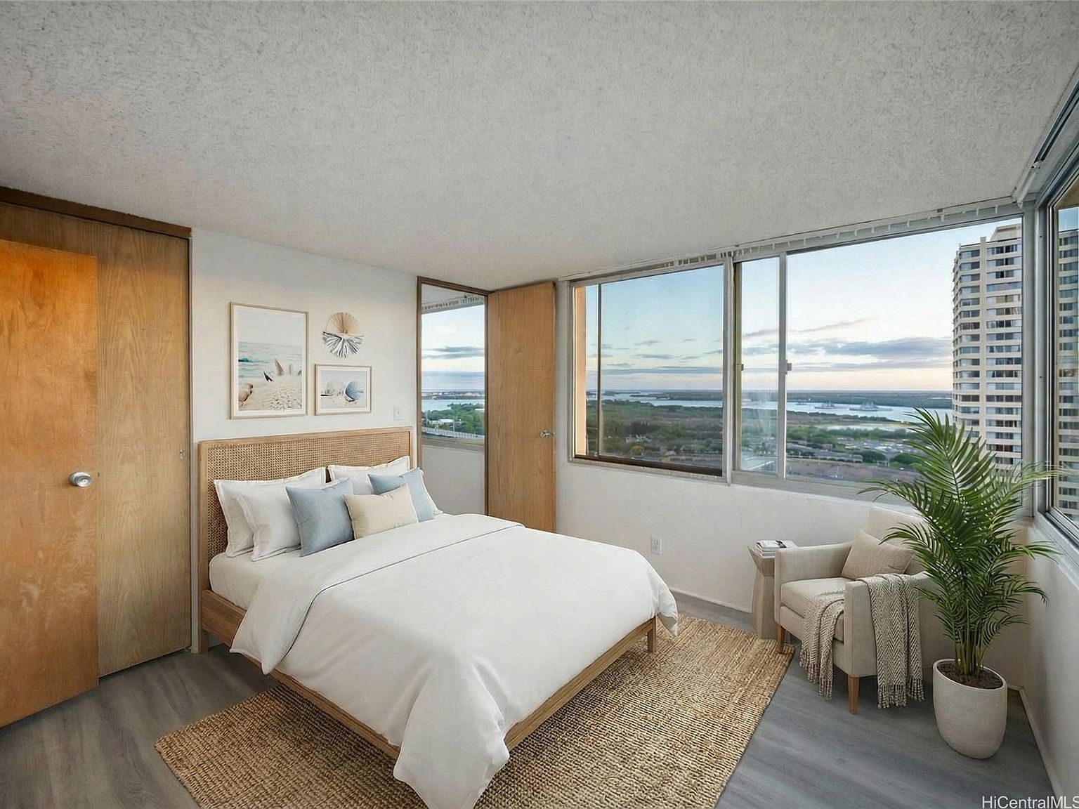 1060 Kamehameha Hwy APT 3302B Pearl City, HI 96782  | Condominium