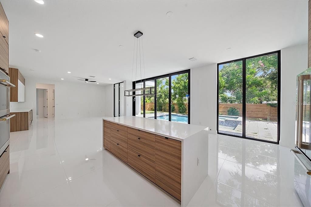 2441 Webber St Sarasota, FL 34239 | Single Family