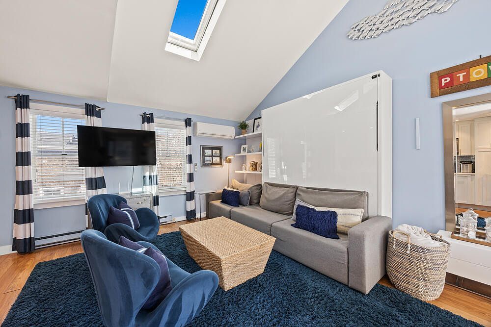 147 Commercial St #Ul7 Provincetown, MA 02657  | Condominium