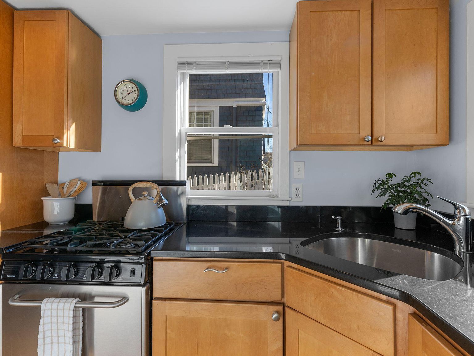 49 Bradford St APT 9 Provincetown, MA 02657  | Condominium