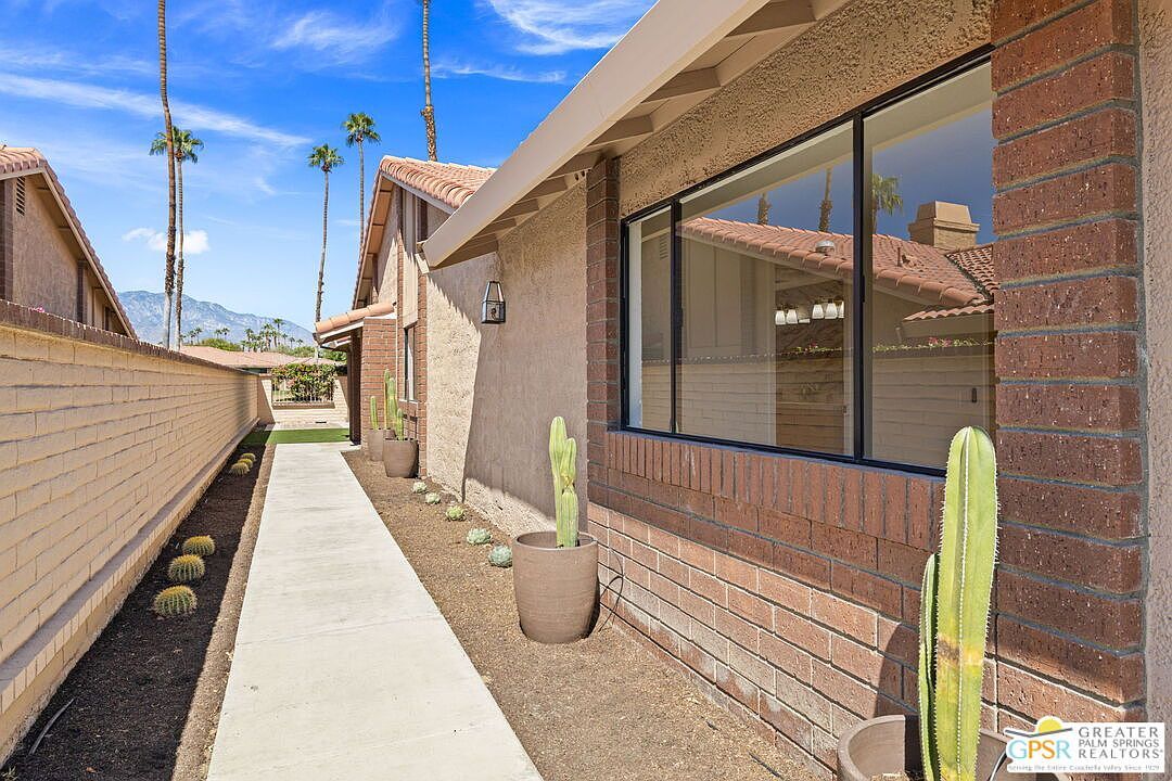 6 Joya Dr Palm Desert, CA 92260 | Condominium