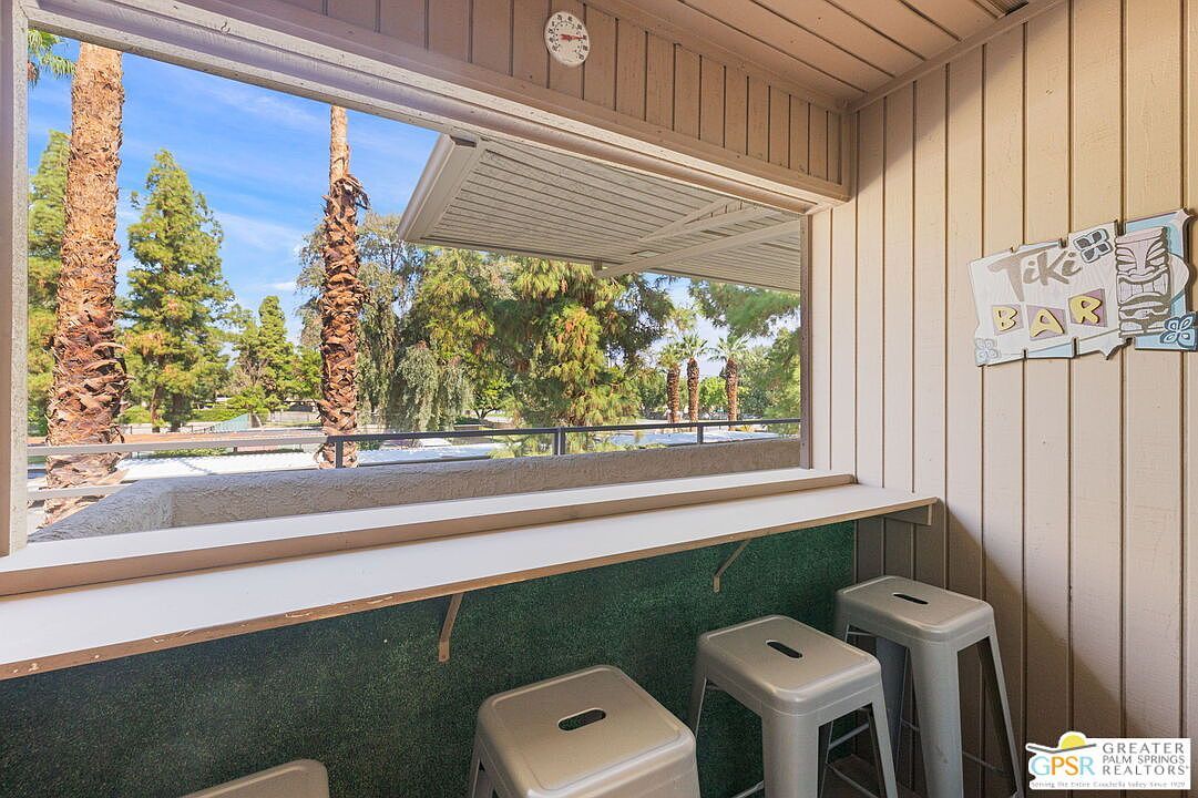 575 N Villa Ct UNIT 204 Palm Springs, CA 92262  | Condominium