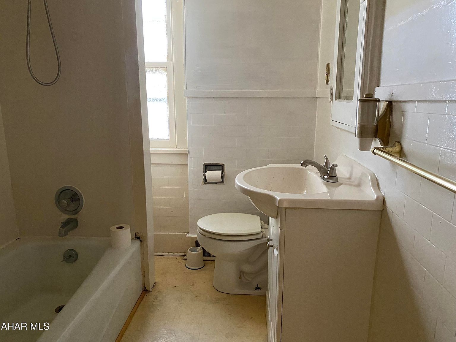 118 E Bell Ave Altoona, PA 16602 | Single Family