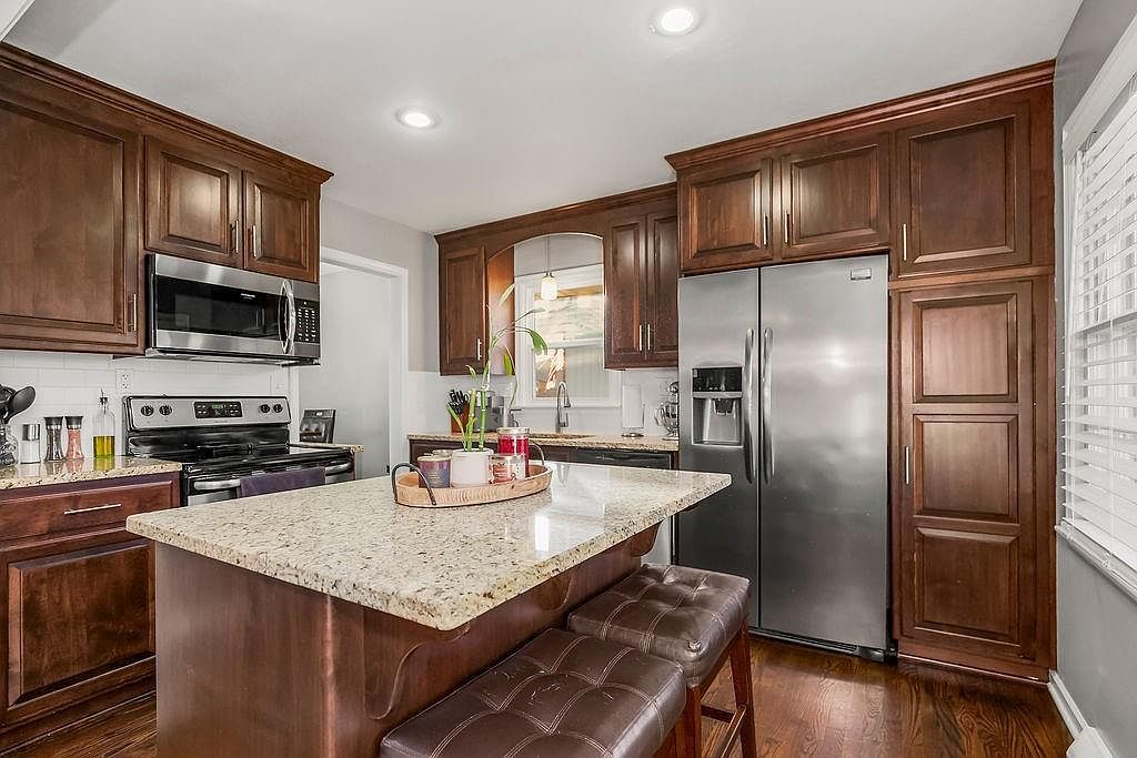 1700 NE 68th Ter Gladstone, MO 64118 | Single Family