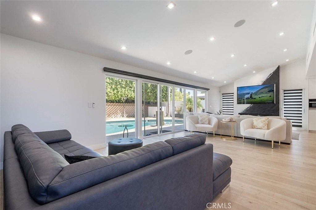 17043 Gunther St Granada Hills, CA 91344  | Single Family