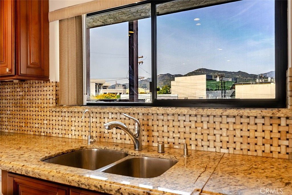 111 N Everett St APT 306 Glendale, CA 91206  | Condominium