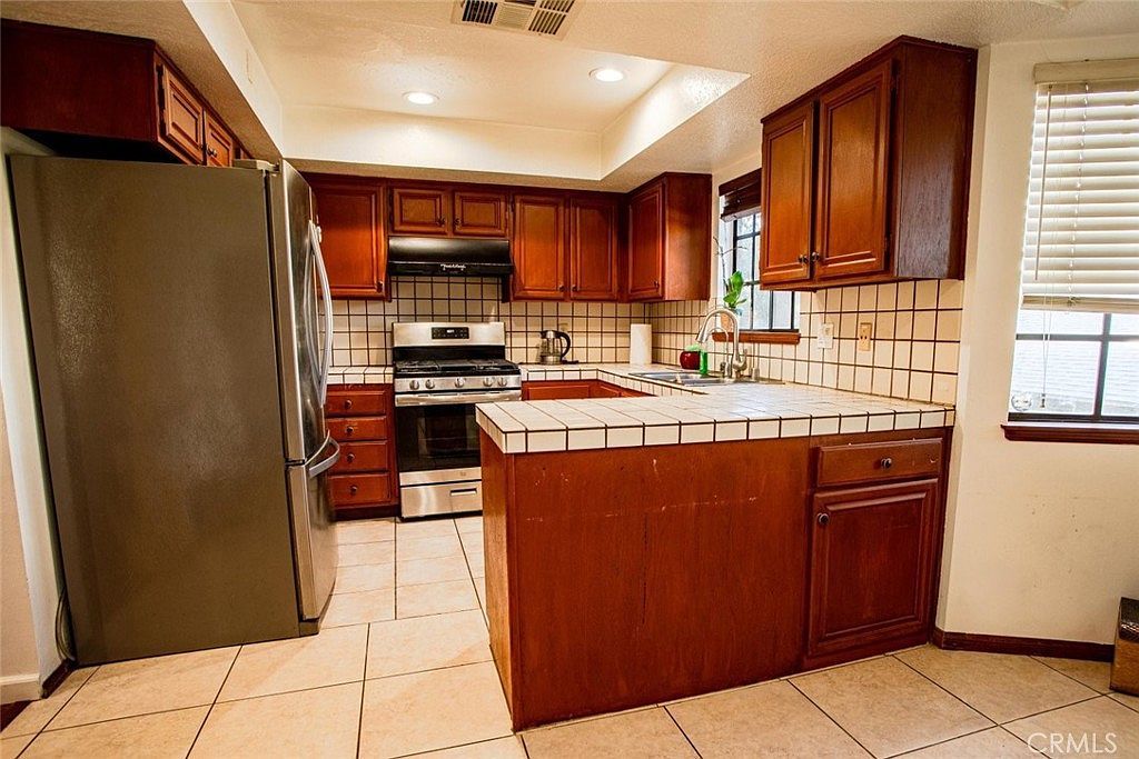 5327 Wilkinson Ave #6 Valley Village, CA 91607  | New build