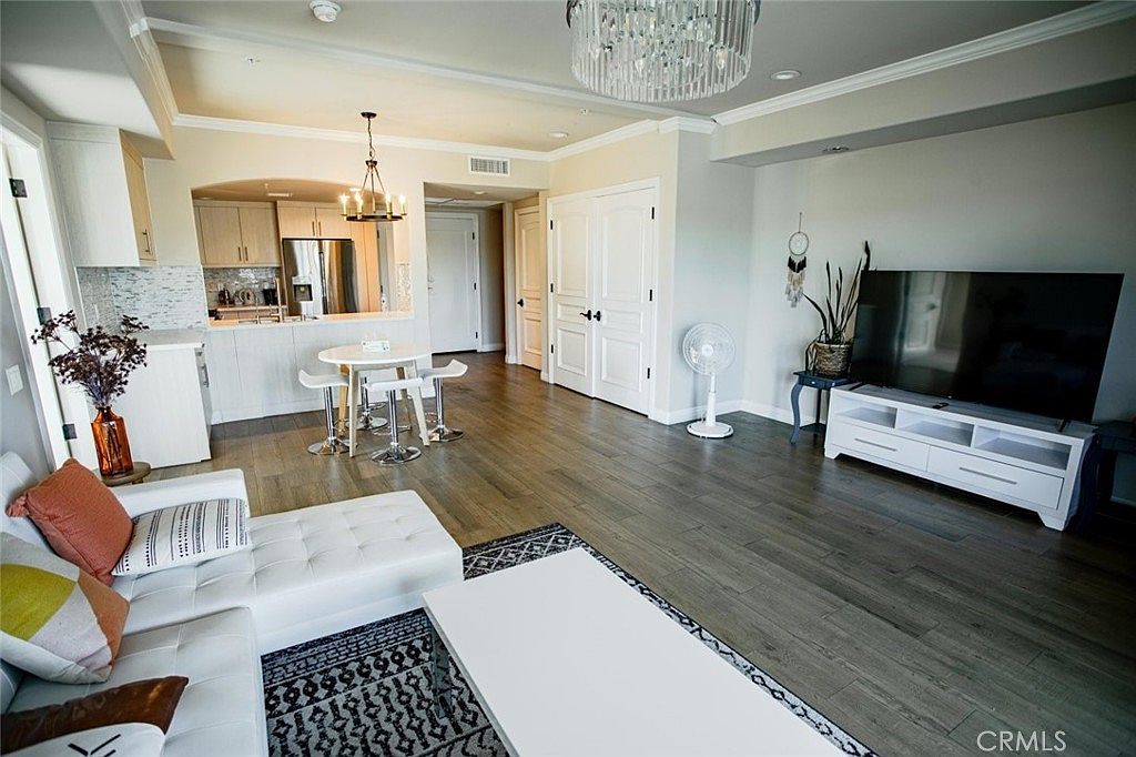 1598 Long Beach Blvd #201 Long Beach, CA 90813  | Condominium