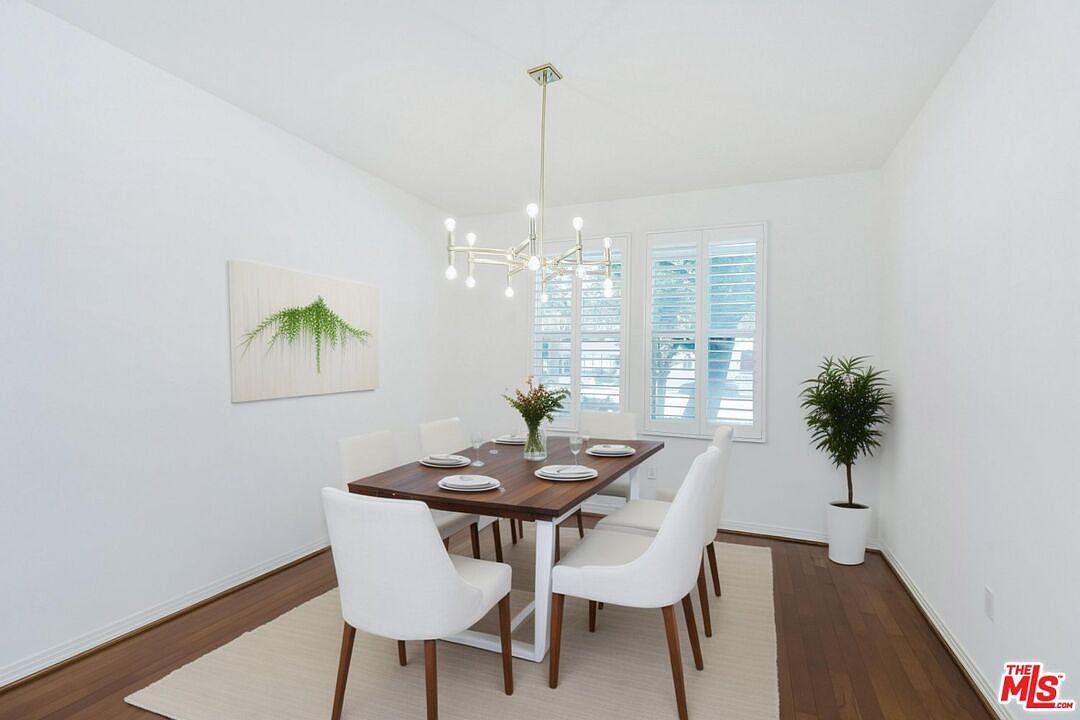 453 N Altadena Dr Unit 8 Pasadena, CA 91107  | New build