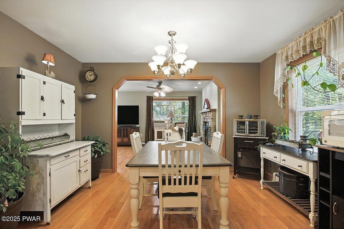 147 View Dr Greentown, PA 18426  | Single Family