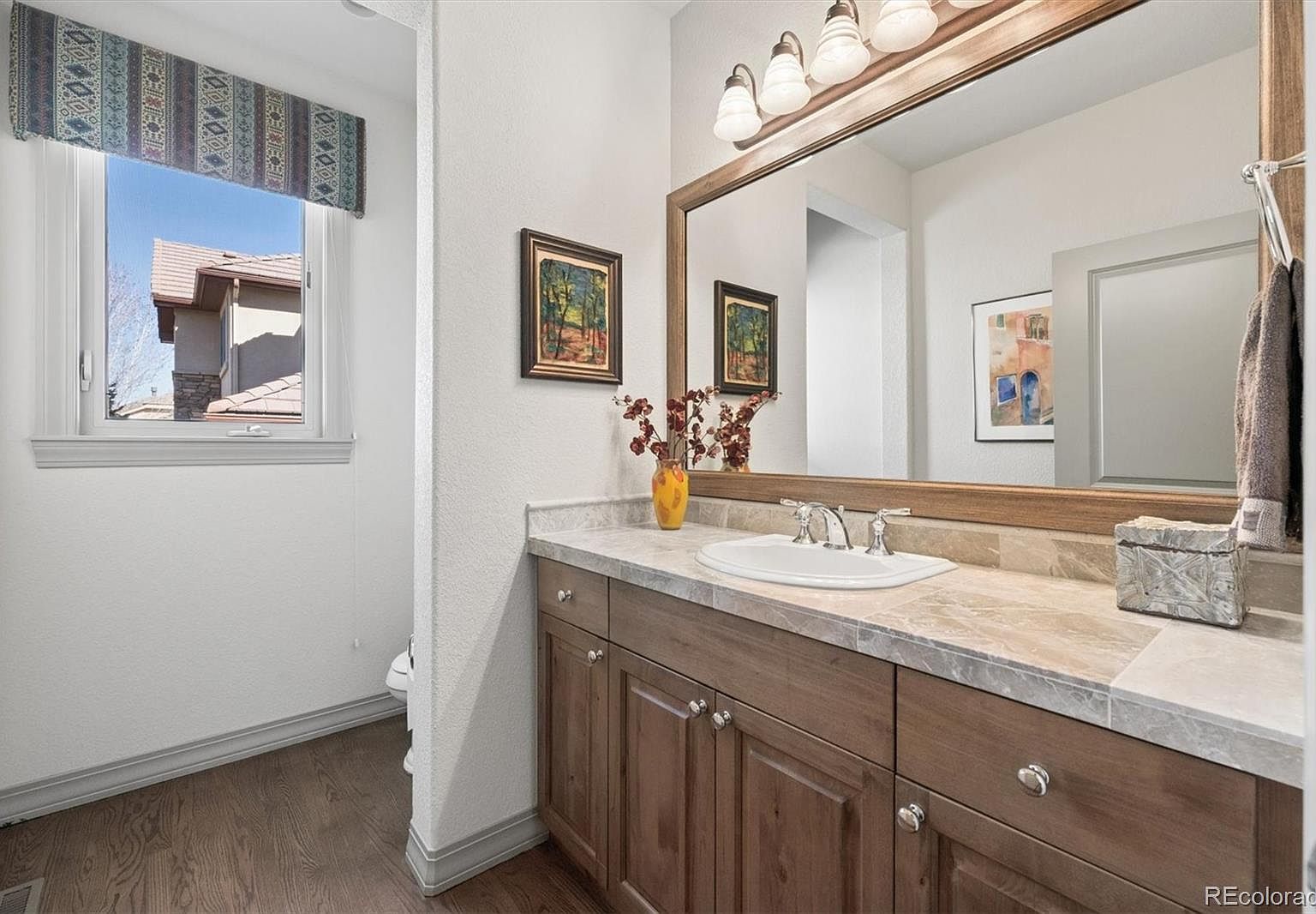 6893 S Netherland Way Aurora, CO 80016  | Single Family