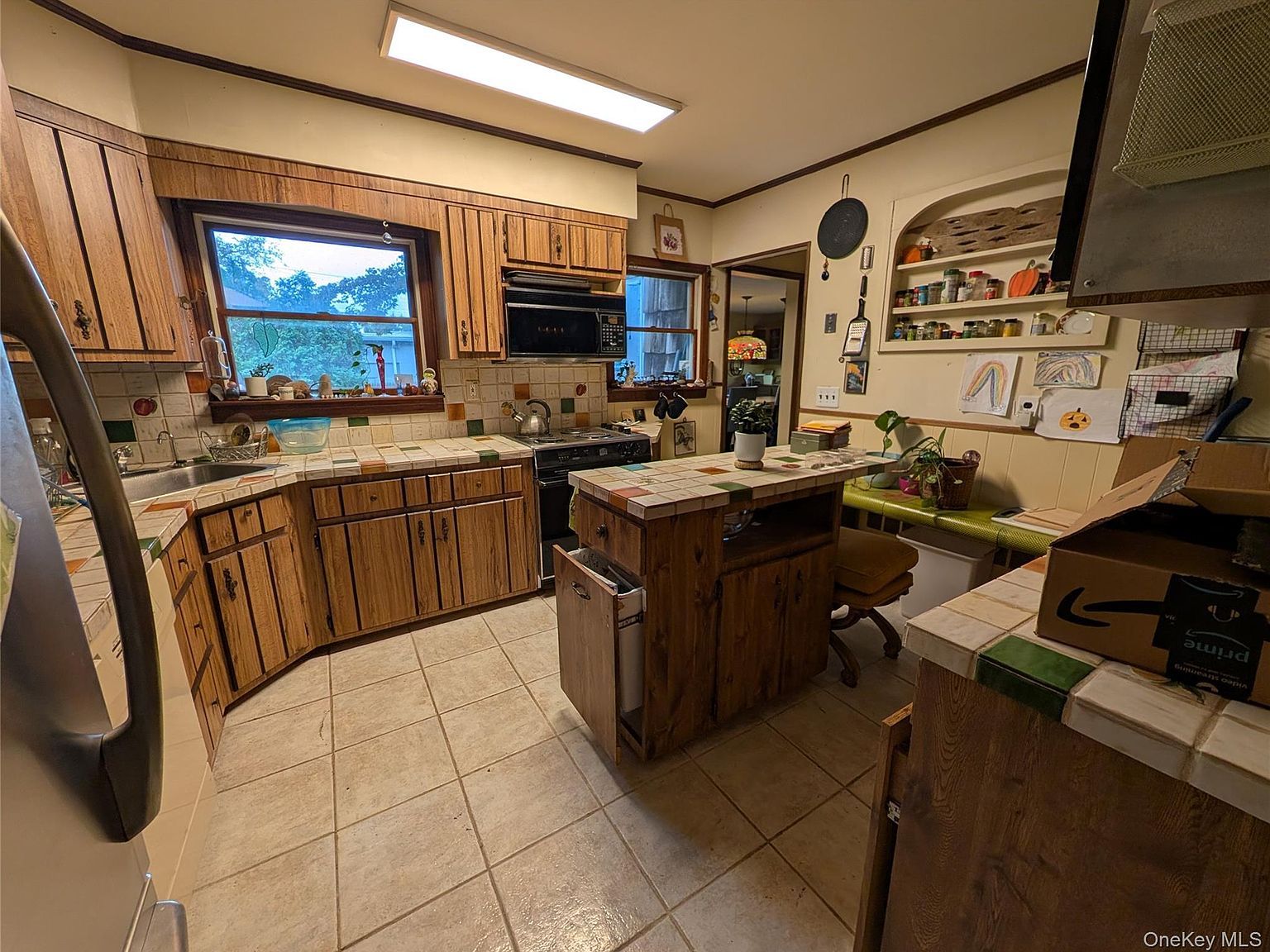 57 Hiawatha Dr Brightwaters, NY 11718 | Single Family