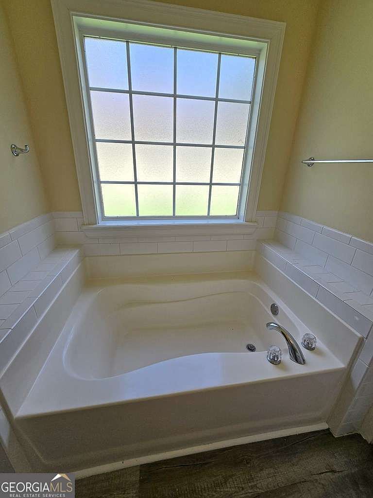 2411 Riverside Dr Valdosta, GA 31602  | Single Family