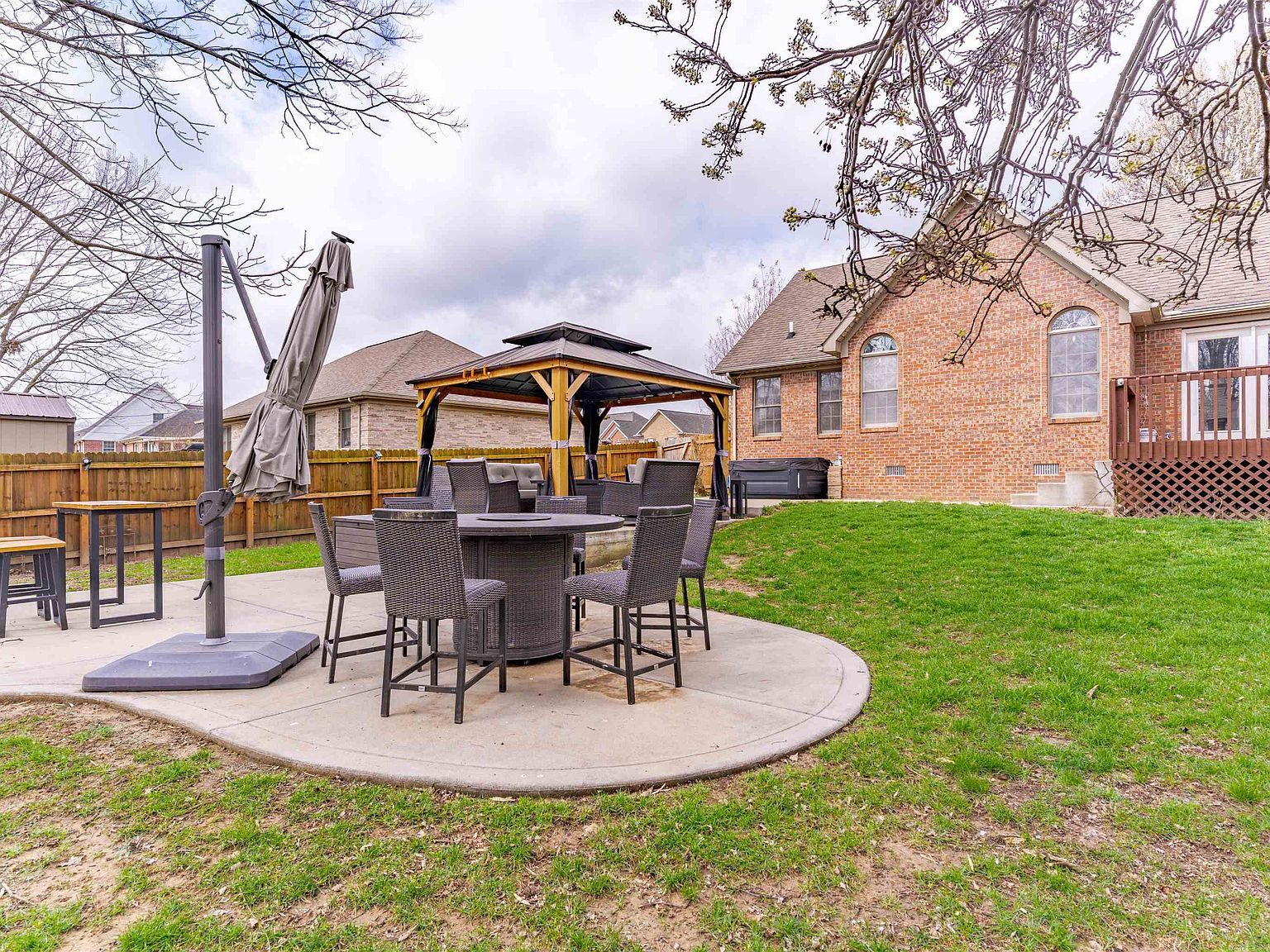 772 Constanza Dr Henderson, KY 42420  | Single Family