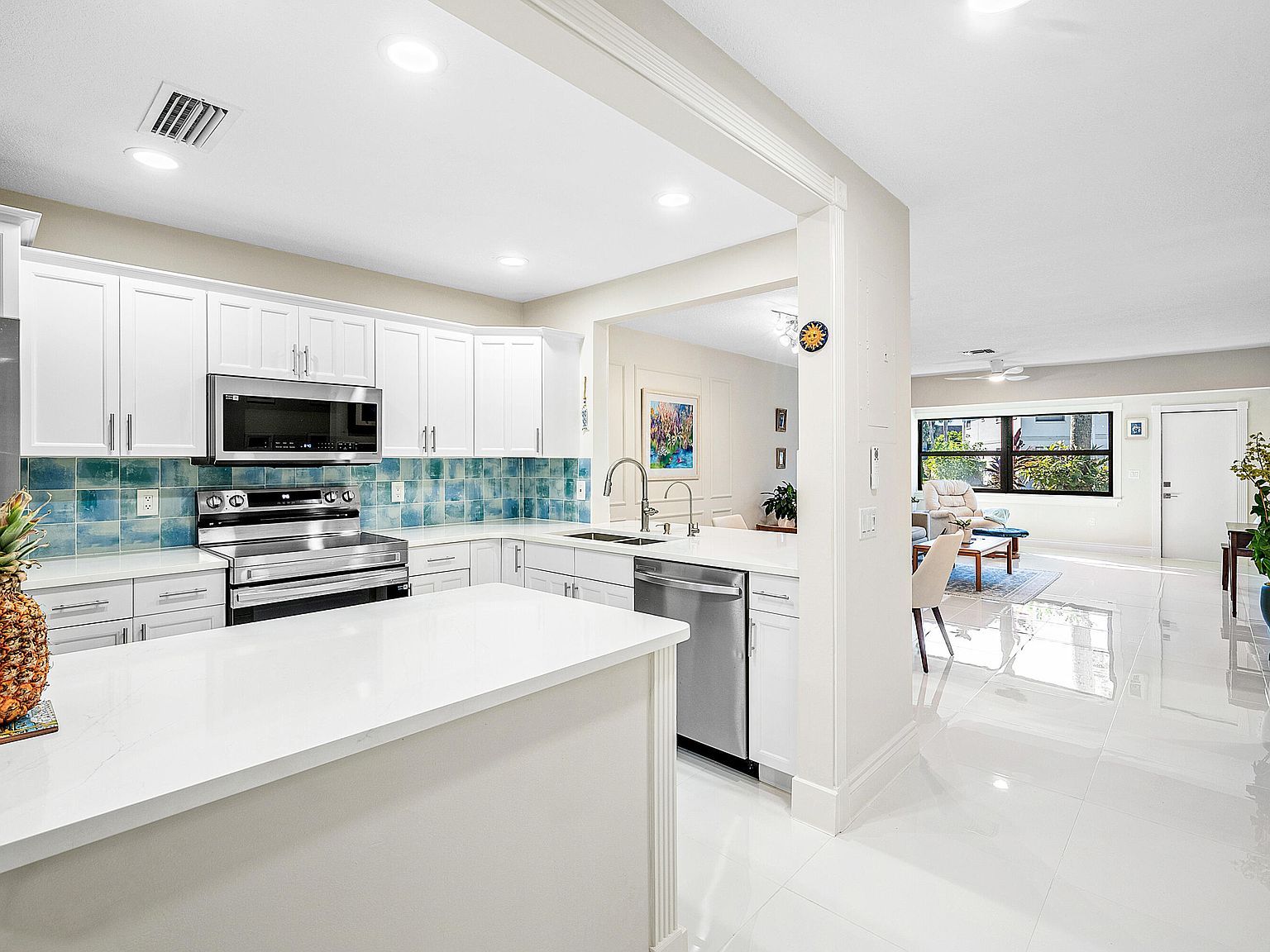 2016 SW 29th Ct #5B1 Delray Beach, FL 33445  | Condominium