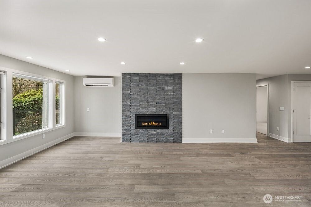 6121 NE 175th St APT A202 Kenmore, WA 98028  | Condominium