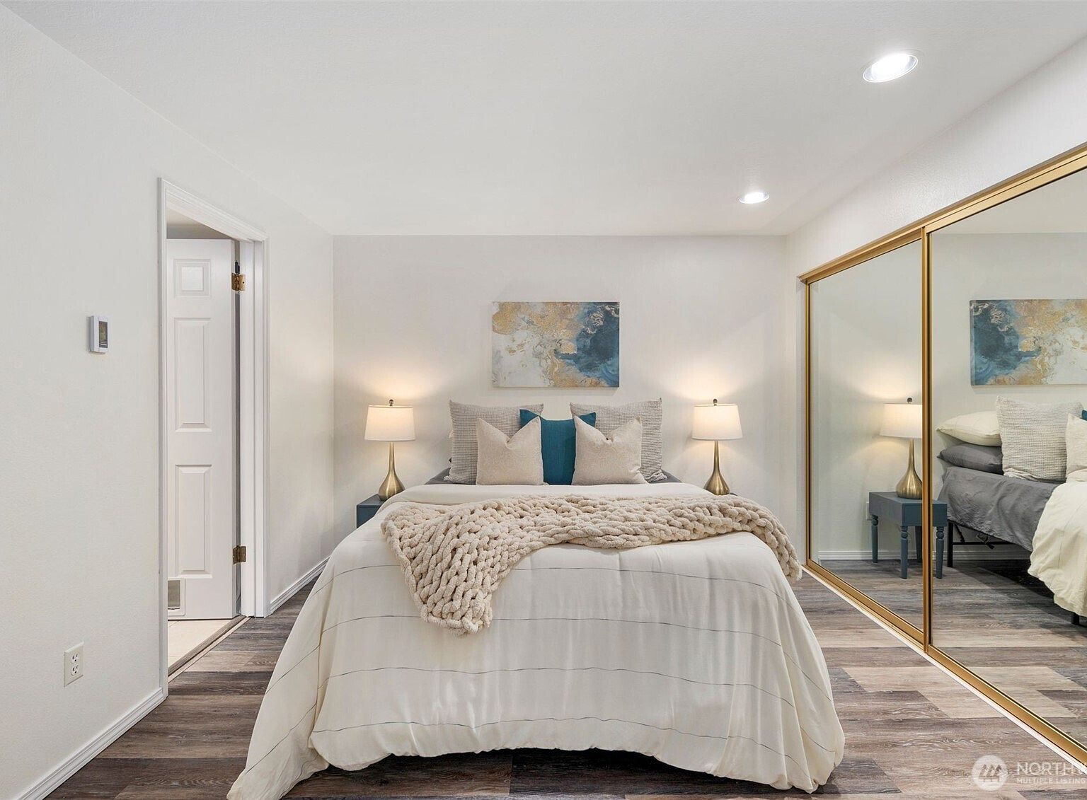 9920 NE 119th St APT 107 Kirkland, WA 98034  | Condominium