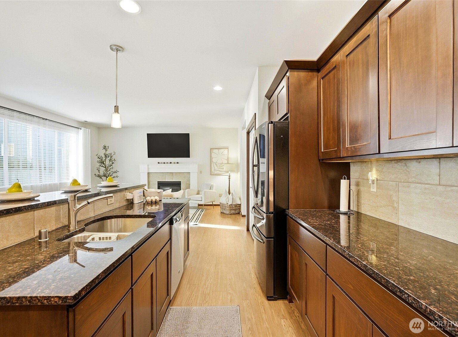 20912 2nd Ave W Lynnwood, WA 98036  | Condominium