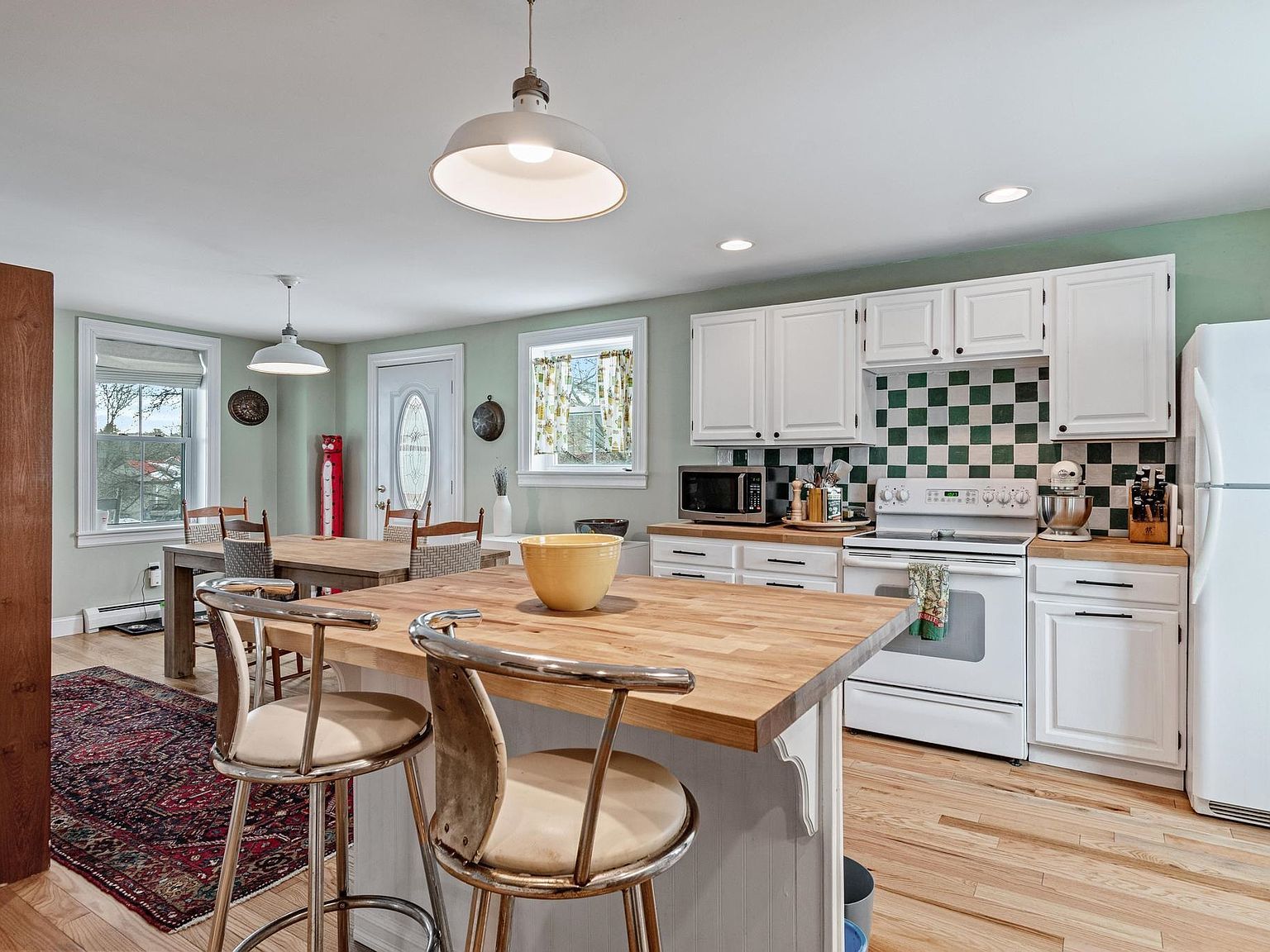 1116 Main St Fairfax, VT 05454  | Single Family