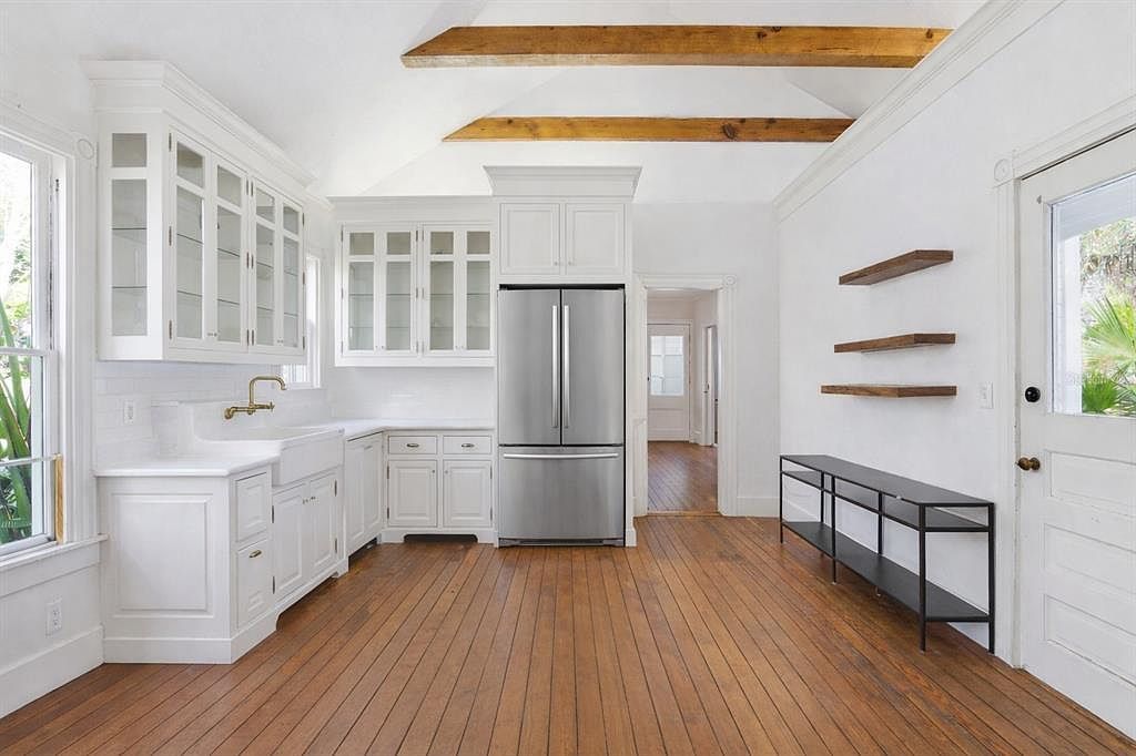 316 N Lakeview Dr Lake Helen, FL 32744  | Single Family