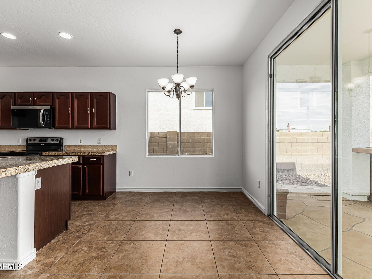 7593 N 72nd Ave Glendale, AZ 85303 | Single Family