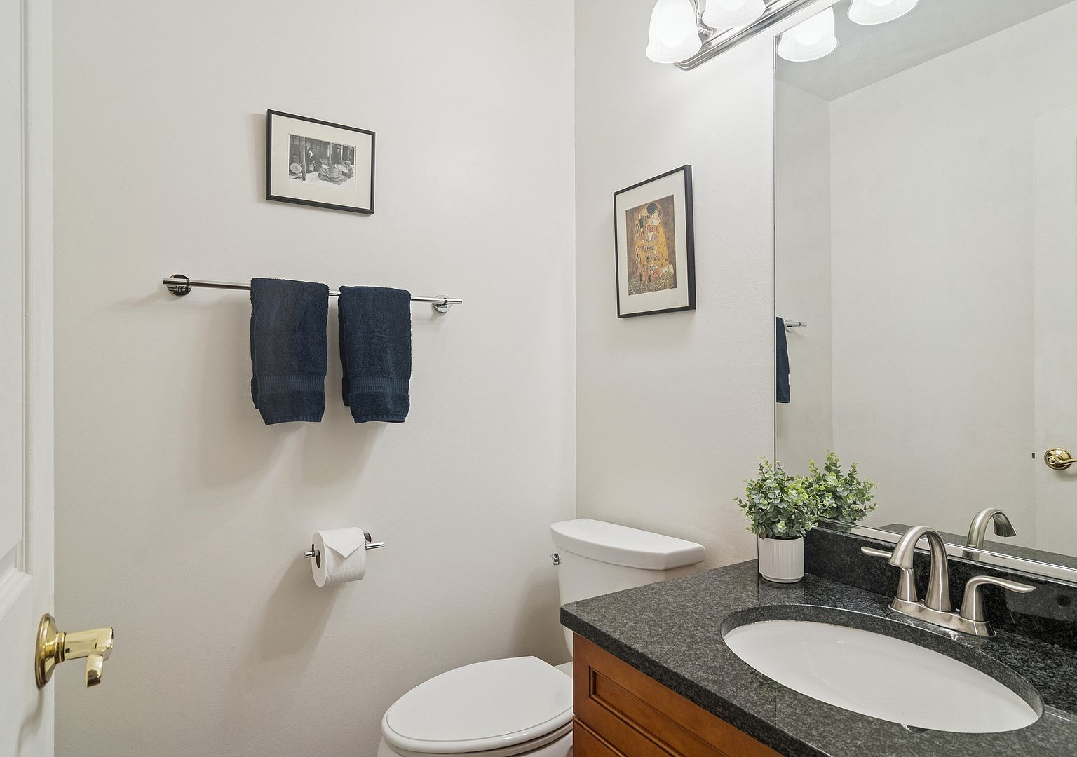 1332 Edington Ln Mundelein, IL 60060  | Single Family