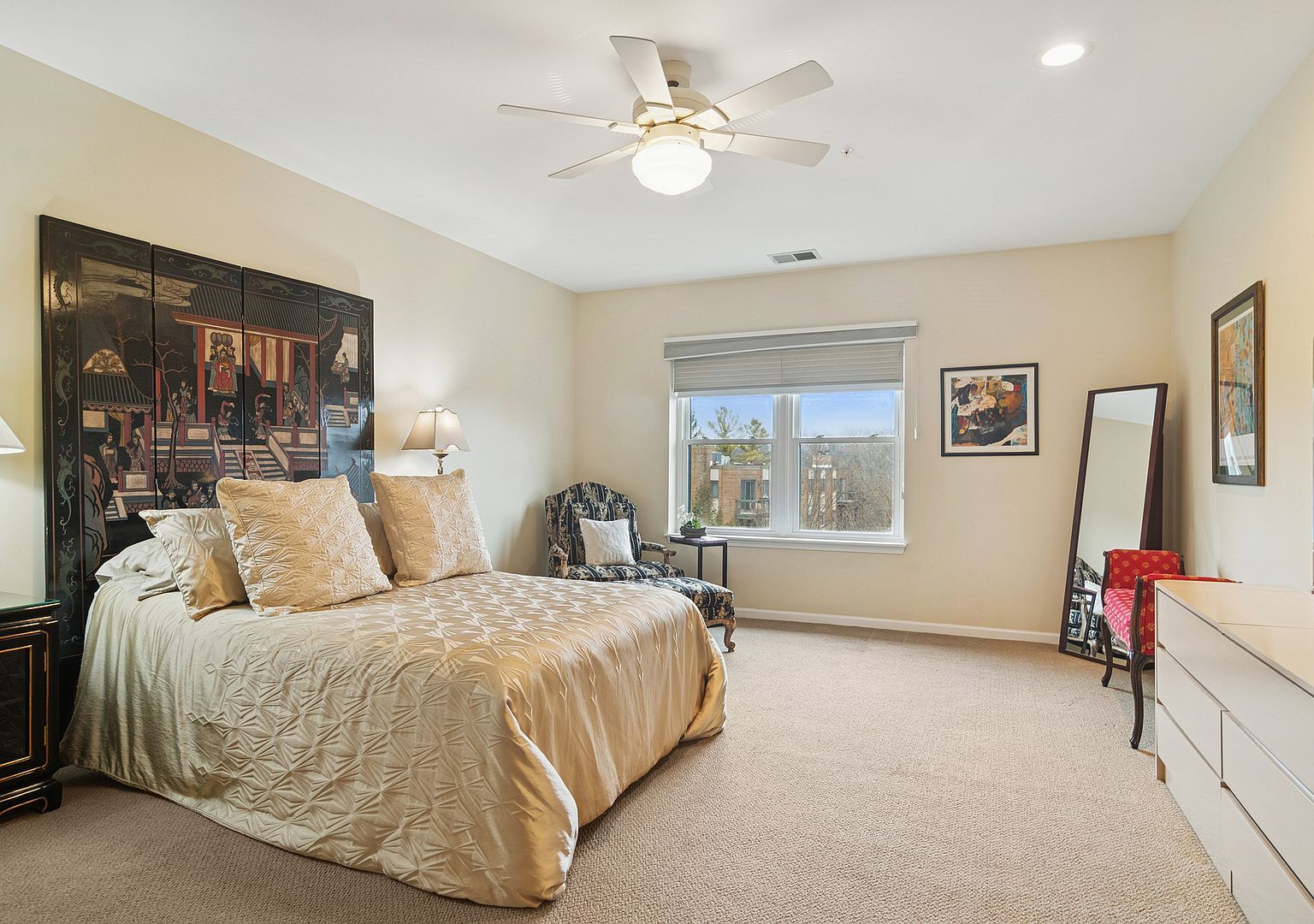 20 Trafalgar Sq Unit 401 Lincolnshire, IL 60069 | Condominium