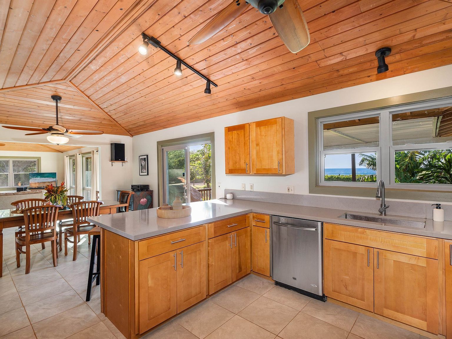 2944 Kalua Koi Rd Maunaloa, HI 96770  | Single Family