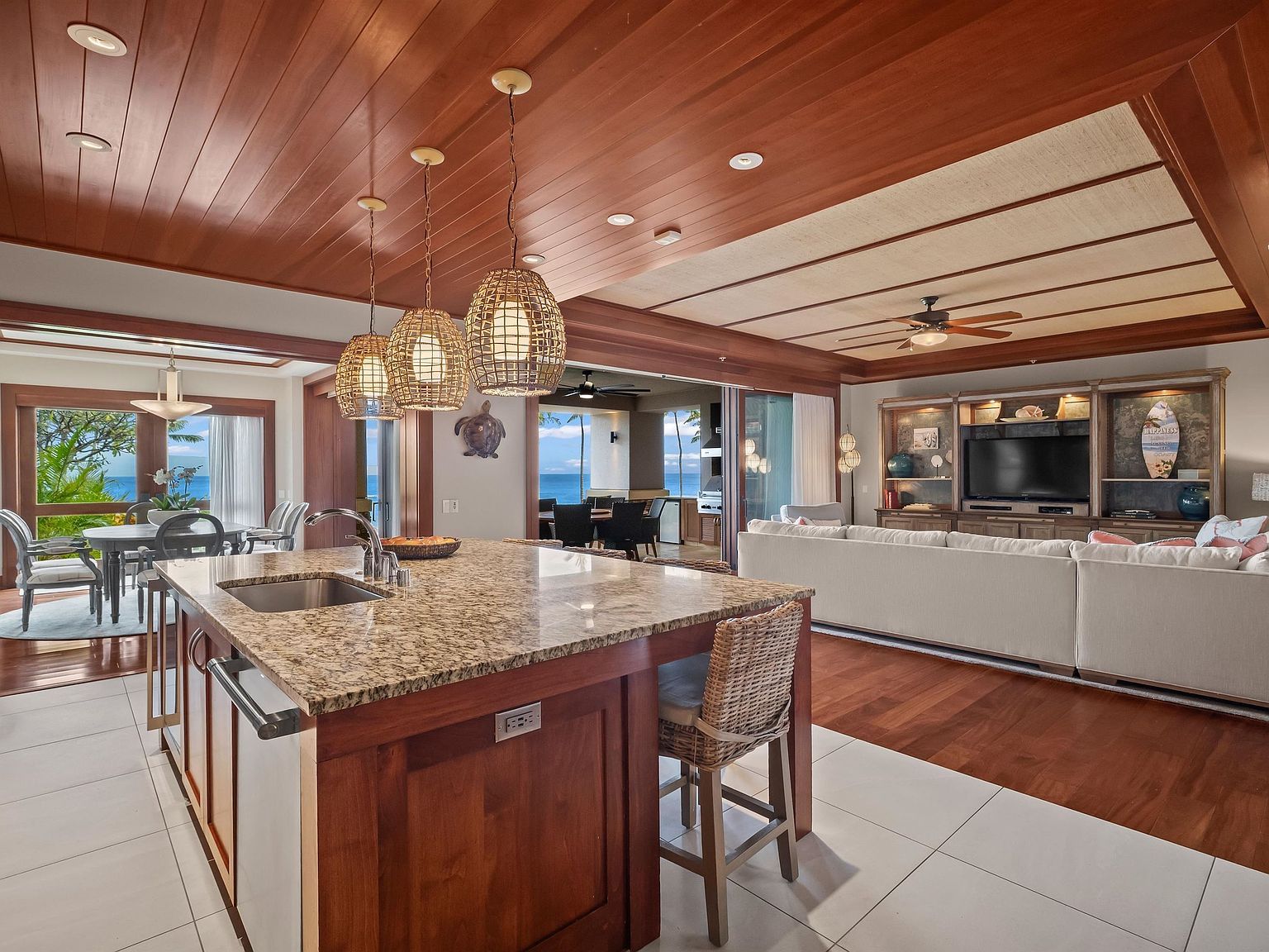 1 Bay Dr #1103 Lahaina, HI 96761  | Condominium