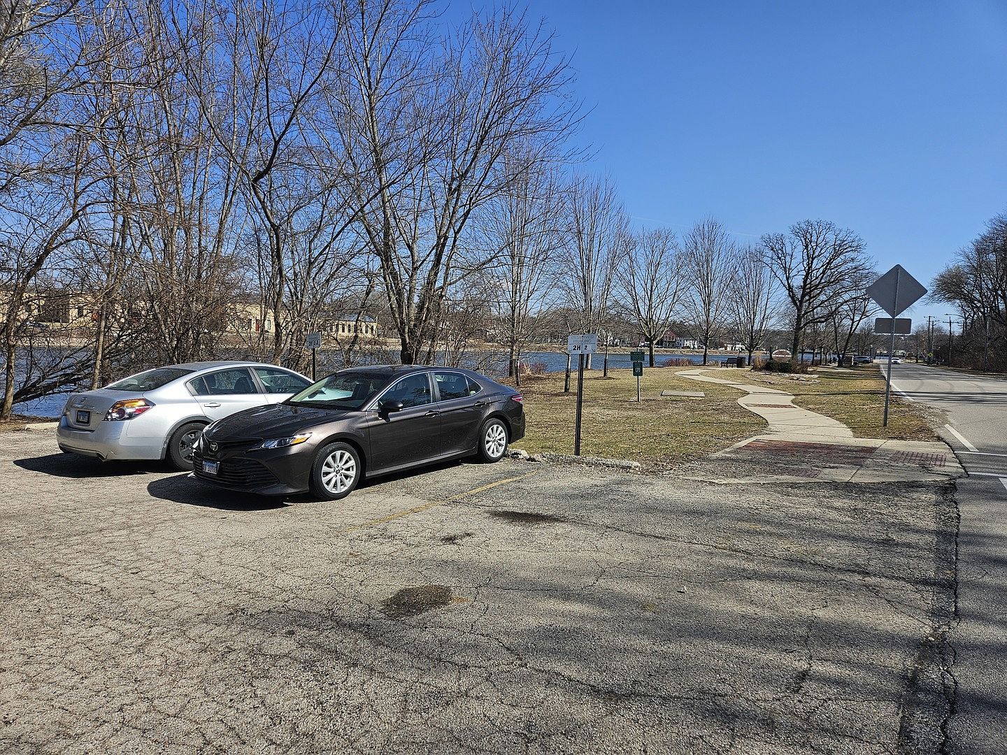 1 S Lincoln Ave Carpentersville, IL 60110  | Land/Lot