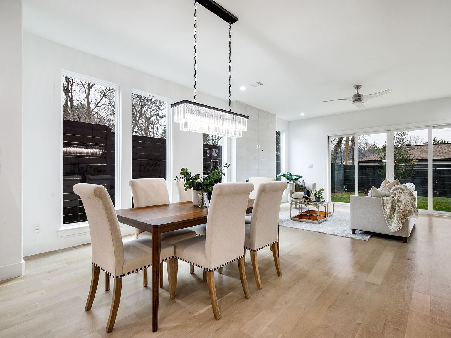 805 S Glasgow Dr Dallas, TX 75223 | Single Family