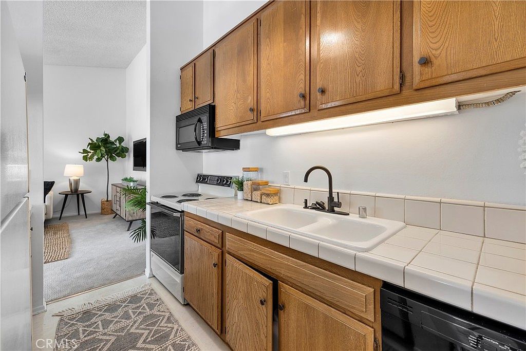 902 Camino Real Unit 207 Redondo Beach, CA 90277  | Condominium