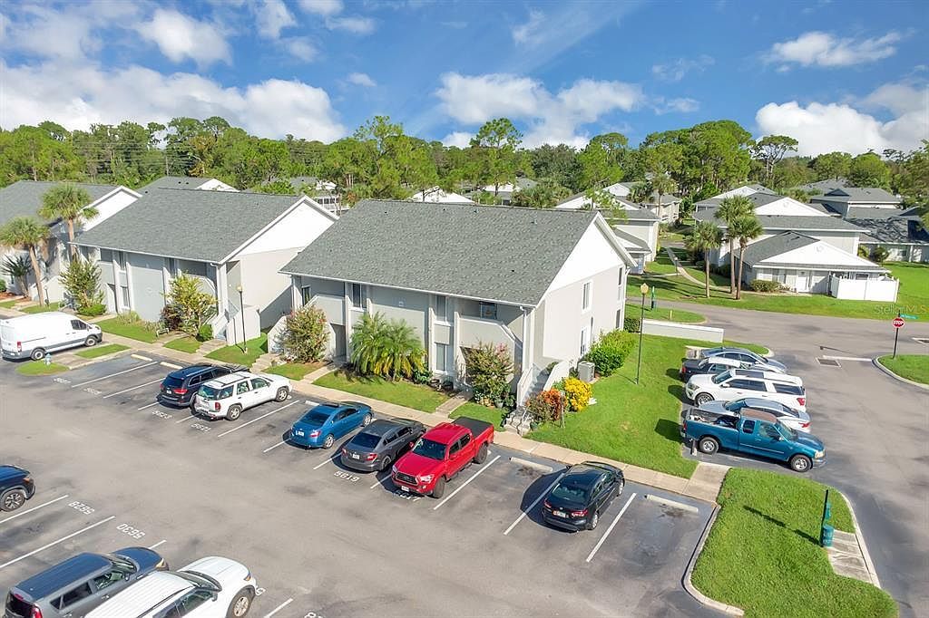 5617 Blue Shadows Ct #66-4 Orlando, FL 32811  | Condominium