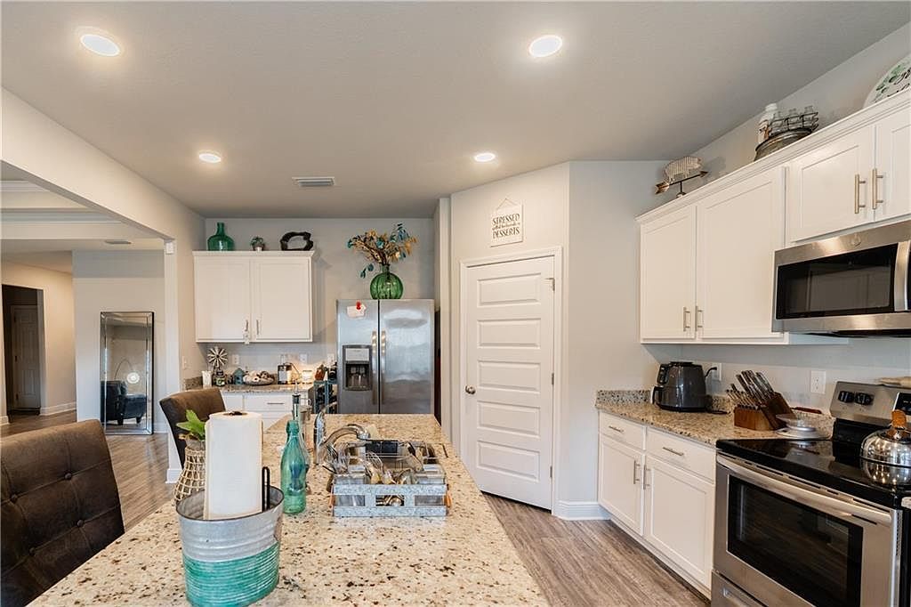 2288 Philsdale Ln E Semmes, AL 36575  | Single Family