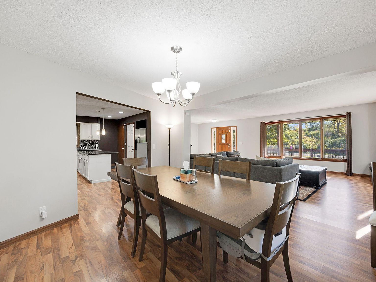 2107 Kings Rd Eagan, MN 55122  | Single Family