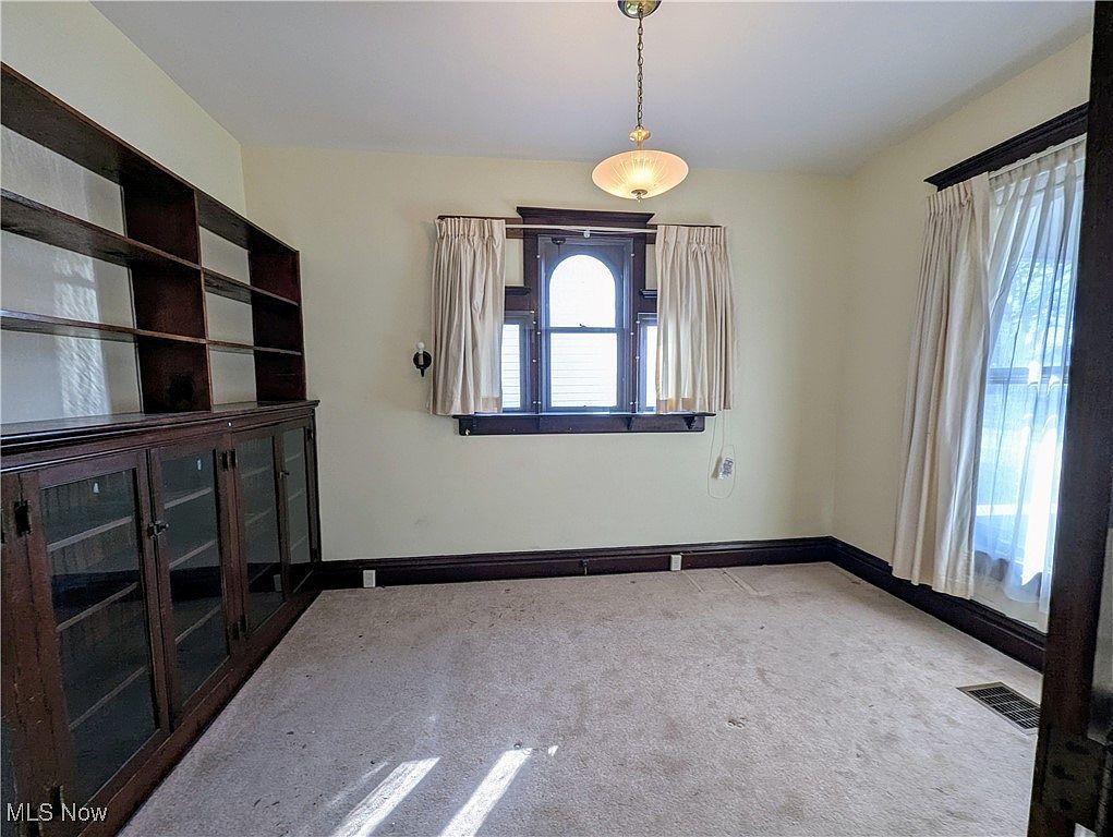 955 Adair Ave Zanesville, OH 43701  | Single Family