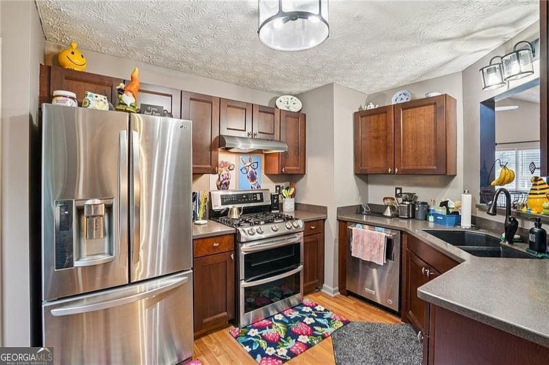 1373 Richland Creek Trl Sugar Hill, GA 30518  | Single Family