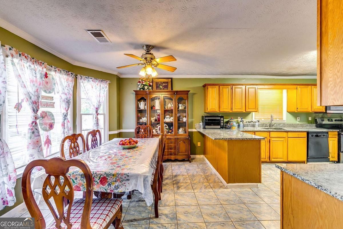 1245 Shamrock Hill Cir Loganville, GA 30052  | Single Family