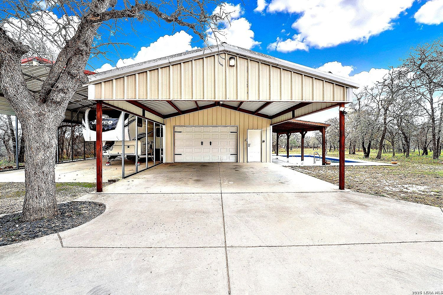 1026 Wild Flower Floresville, TX 78114 | Single Family