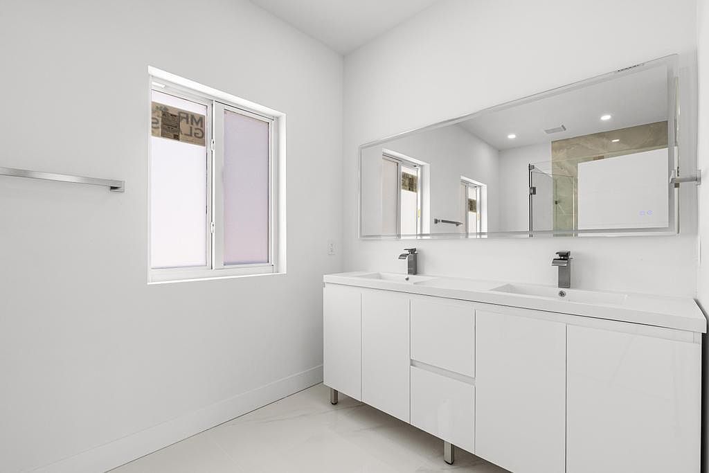 31441 Avenue F Big Pine Key, FL 33043  | Single Family