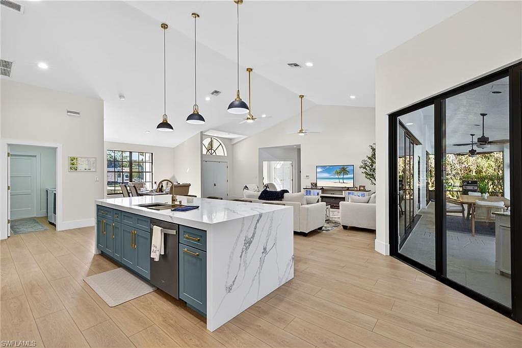 3809 Woodlake Dr Bonita Springs, FL 34134 | Single Family