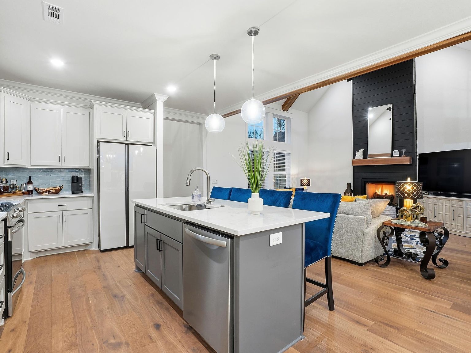 31 Magrath Cir Bella Vista, AR 72715 | Single Family