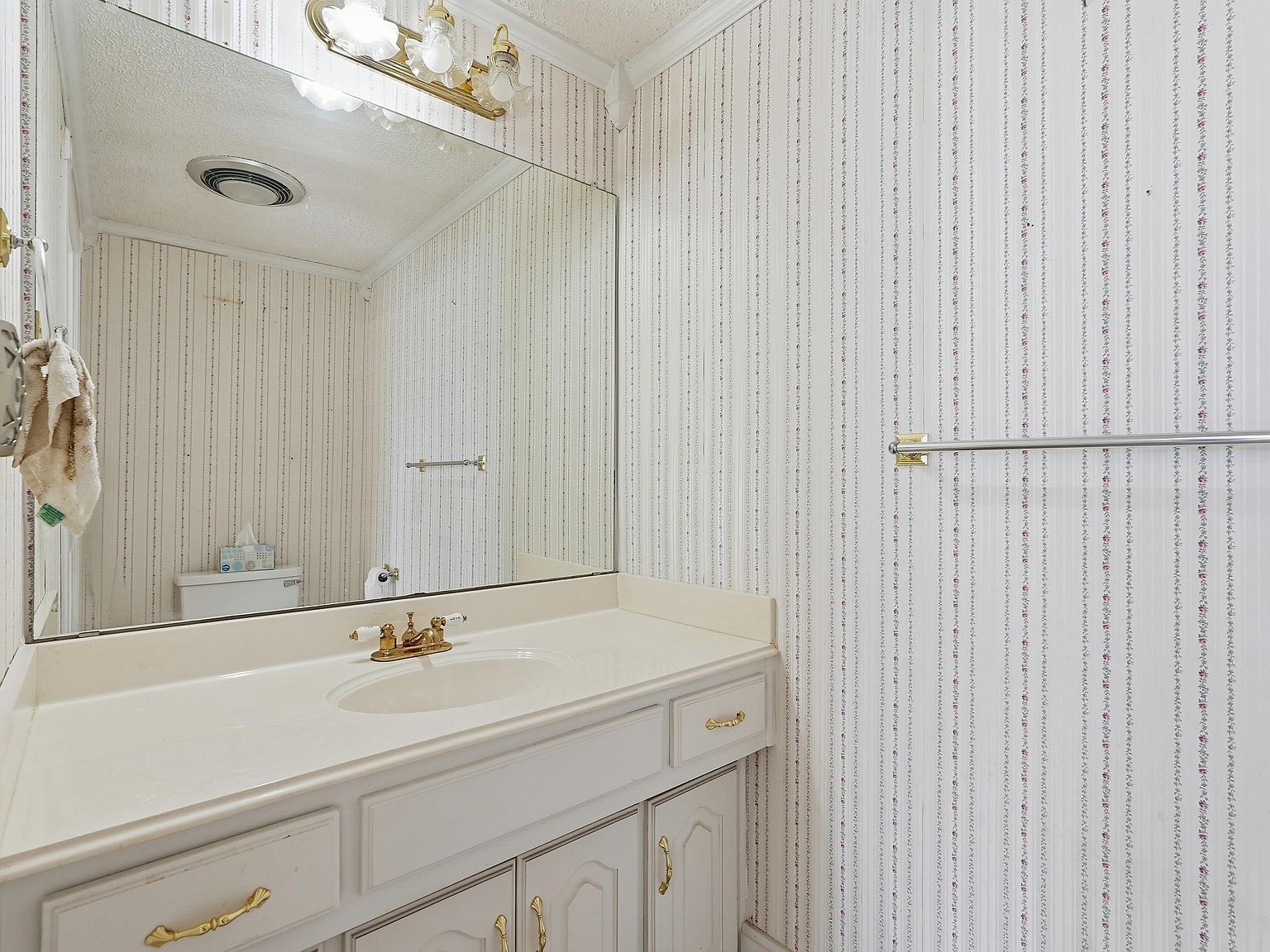 130 Waterside Ln Hot Springs, AR 71913  | Single Family